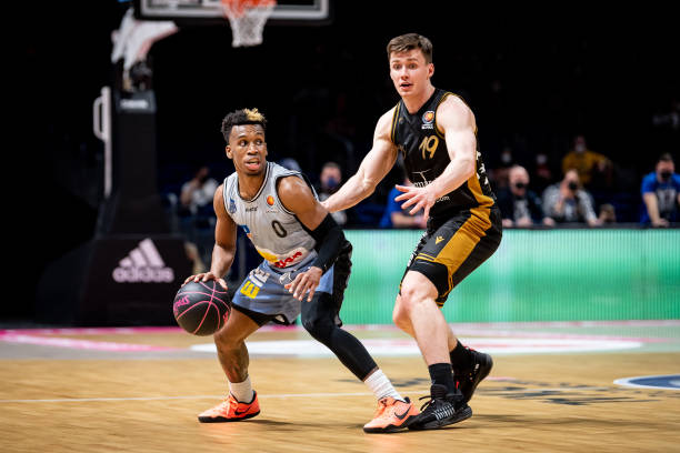 直以来都是 直以来都是