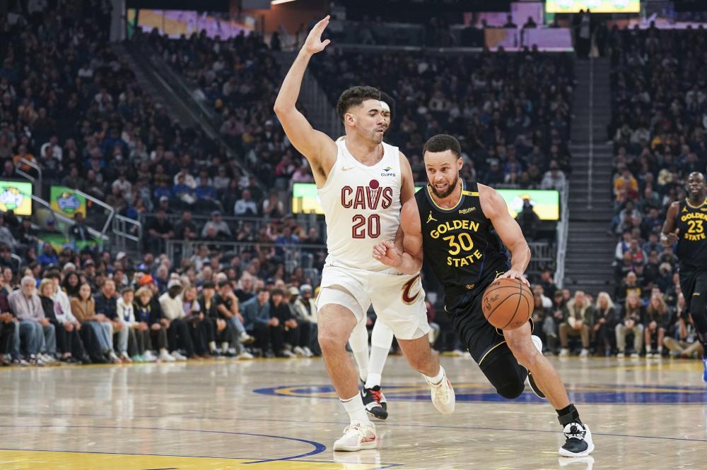 亚历山大 亚历山大