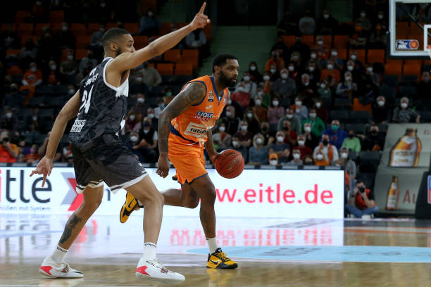 期盼着决定 期盼着决定